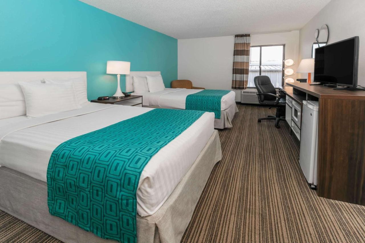 Howard Johnson By Wyndham Scott Lafayette מראה חיצוני תמונה